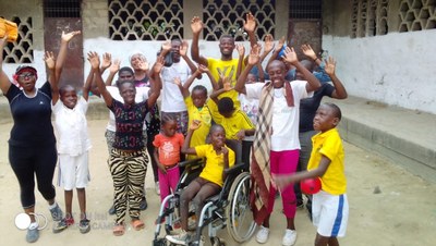 Let's support the mission of Faith and Light !