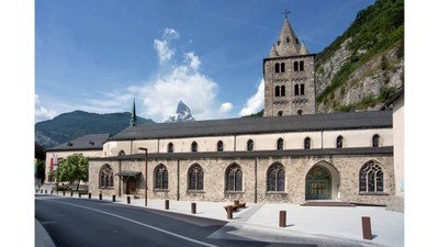 Grande célébration dans la province "Monts et Vallées  sans frontières"